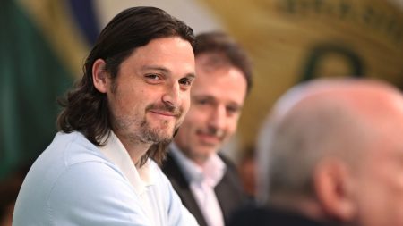 Aberdeen appoint new sporting director who was once thrown in a brutal Singapore jail and stole a PENGUIN in New Zealand Aberdeen appoint new sporting director who was once thrown in a brutal Singapore jail and stole a PENGUIN in New Zealand