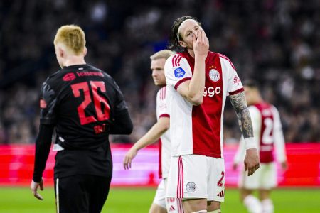 Ajax’s home defeat to AZ fuels speculation over Heitinga future Ajax’s home defeat to AZ fuels speculation over Heitinga future