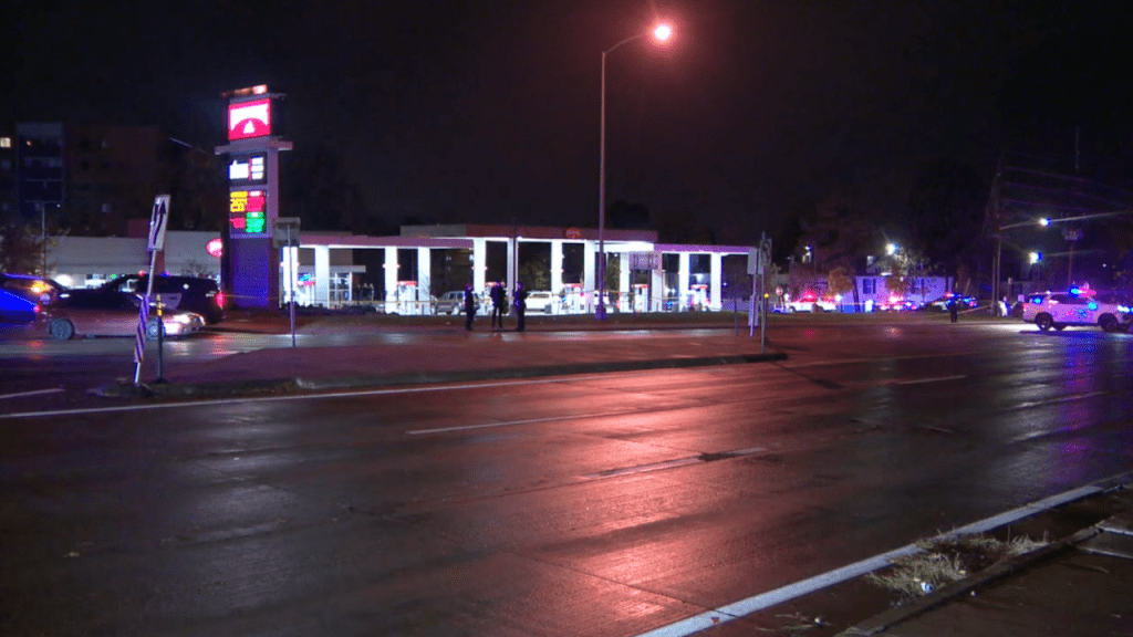 Armed robbery suspect killed in Denver police shooting Armed robbery suspect killed in Denver police shooting