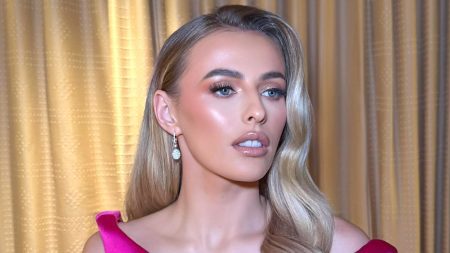 Chloe Kelly stuns in plunging hot pink gown as England Lionesses hero attends glitzy ball