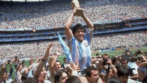 Football fan who carried Maradona on his shoulders in iconic photo after World Cup win sadly dies
