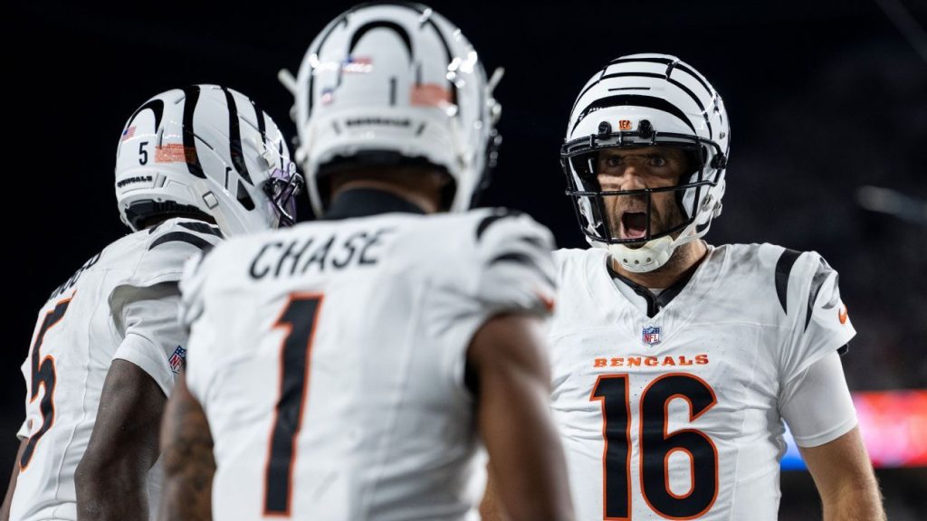 Joe Flacco savors Bengals’ victory after benching, trade Joe Flacco savors Bengals’ victory after benching, trade