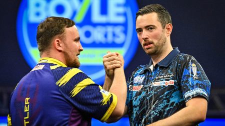 Luke Humphries sends classy five-word message to Luke Littler after World Grand Prix Darts 2025 final defeat