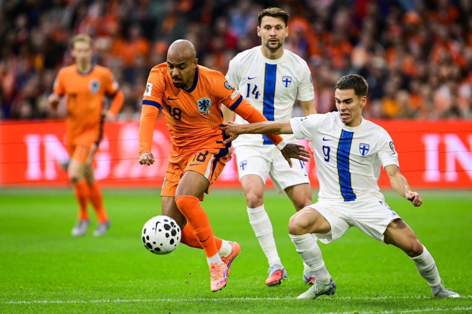 Oranje show finishing power to take big step to World Cup finals