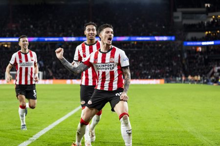 PSV light up Philips stadium with six-goal win against Napoli PSV light up Philips stadium with six-goal win against Napoli