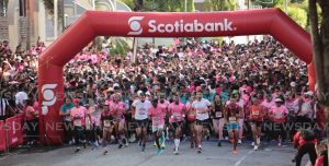 Scotia 5K champ gives trophy to injured 9 year old