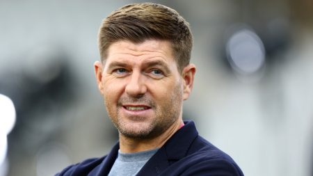 Steven Gerrard makes football return exactly a week after dramatically rejecting Rangers manager return