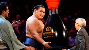 Sumo wrestling star Hoshoryu gets giant bottle of soy sauce after becoming Grand Champion at Royal Albert Hall