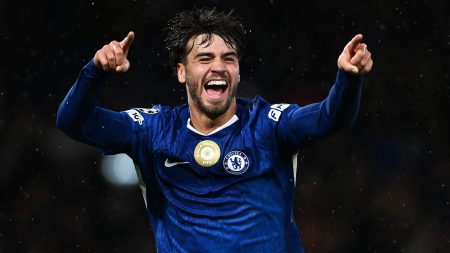 Sunderland boss opens door to transfer return of Chelsea Champions League hero Marc Guiu after bizarre 26 DAY stint