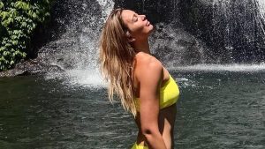 Tennis star Paula Badosa wows in bikini in Indonesia after taking break from tennis following Tsitsipas ‘split’