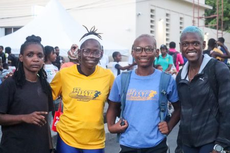 Three retain Round D Town Road Relay titles