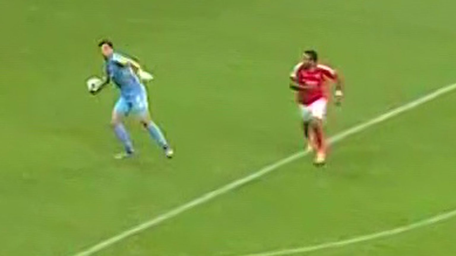 Watch ‘genuinely unbelievable’ Nick Pope throw as Newcastle star hurls ball 65 yards to assist Champions League goal