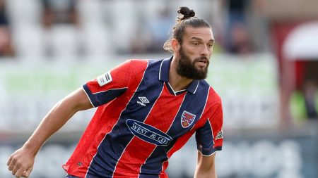 Andy Carroll scores stunning 31-minute hat-trick with former England striker, 36, now playing in sixth tier
