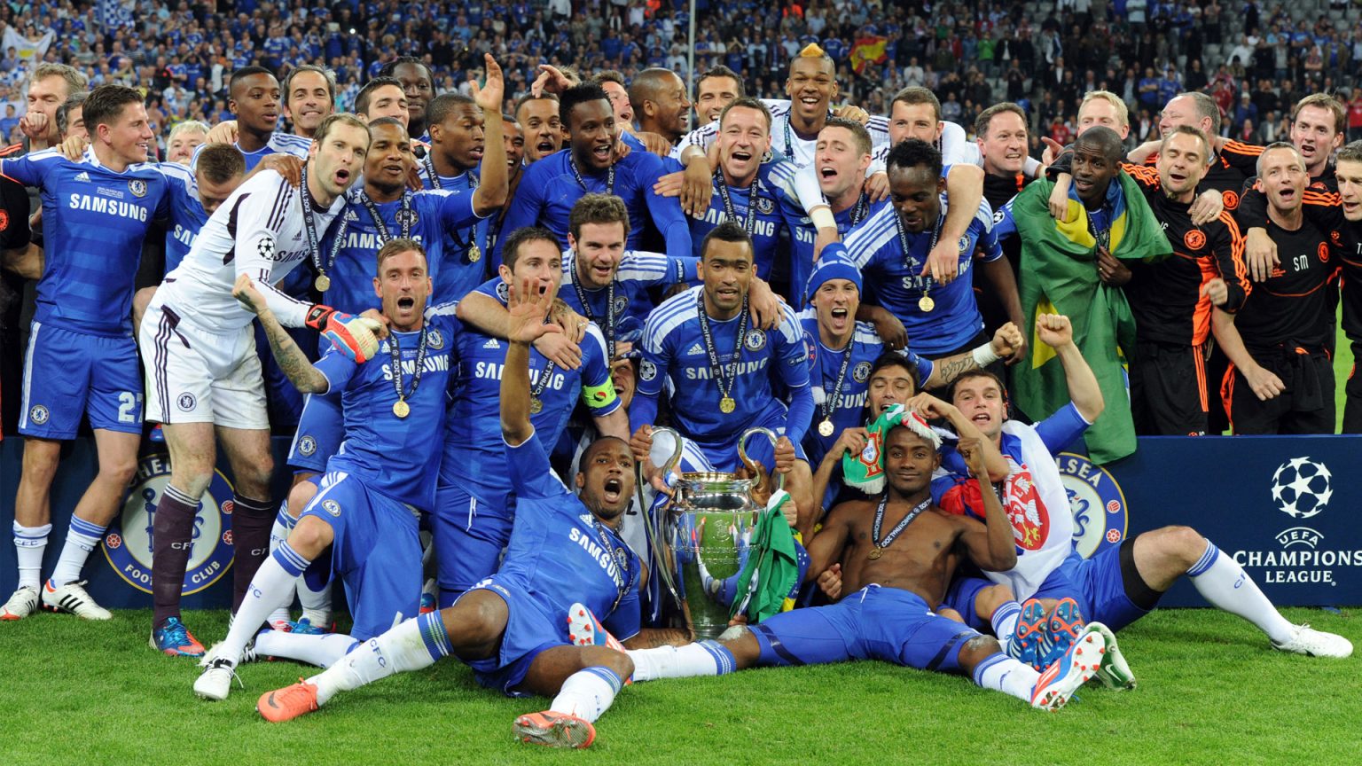 Chelsea Champions League winner, 34, lined up for shock return to football with Championship club