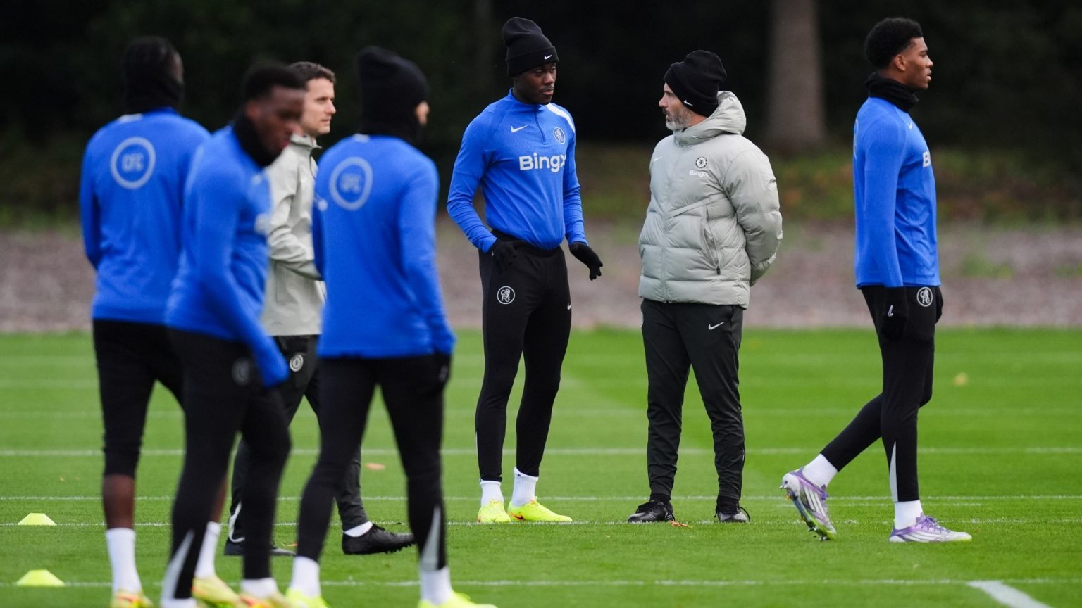 Chelsea stars to work on different time zone after making 5,000 MILE round-trip for Qarabag clash in Champions League Chelsea stars to work on different time zone after making 5,000 MILE round-trip for Qarabag clash in Champions League