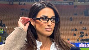 Glamorous DAZN presenter Eleanora Cardona sends fans into meltdown with daring ‘professor’ outfit
