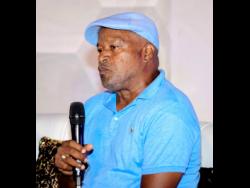 Hyde’s call for schoolboy football cancellation faces opposition | Sports