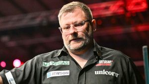 ‘It felt embarrassing for me and the crowd’