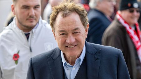 Man Utd legend sits next to Middlesbrough owner Steve Gibson as Rob Edwards granted permission to hold talks with Wolves Man Utd legend sits next to Middlesbrough owner Steve Gibson as Rob Edwards granted permission to hold talks with Wolves