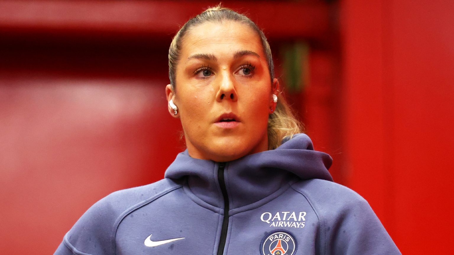 Mary Earps booed by Old Trafford crowd as pantomime villain returns to Man Utd after swipe at Lionesses pals