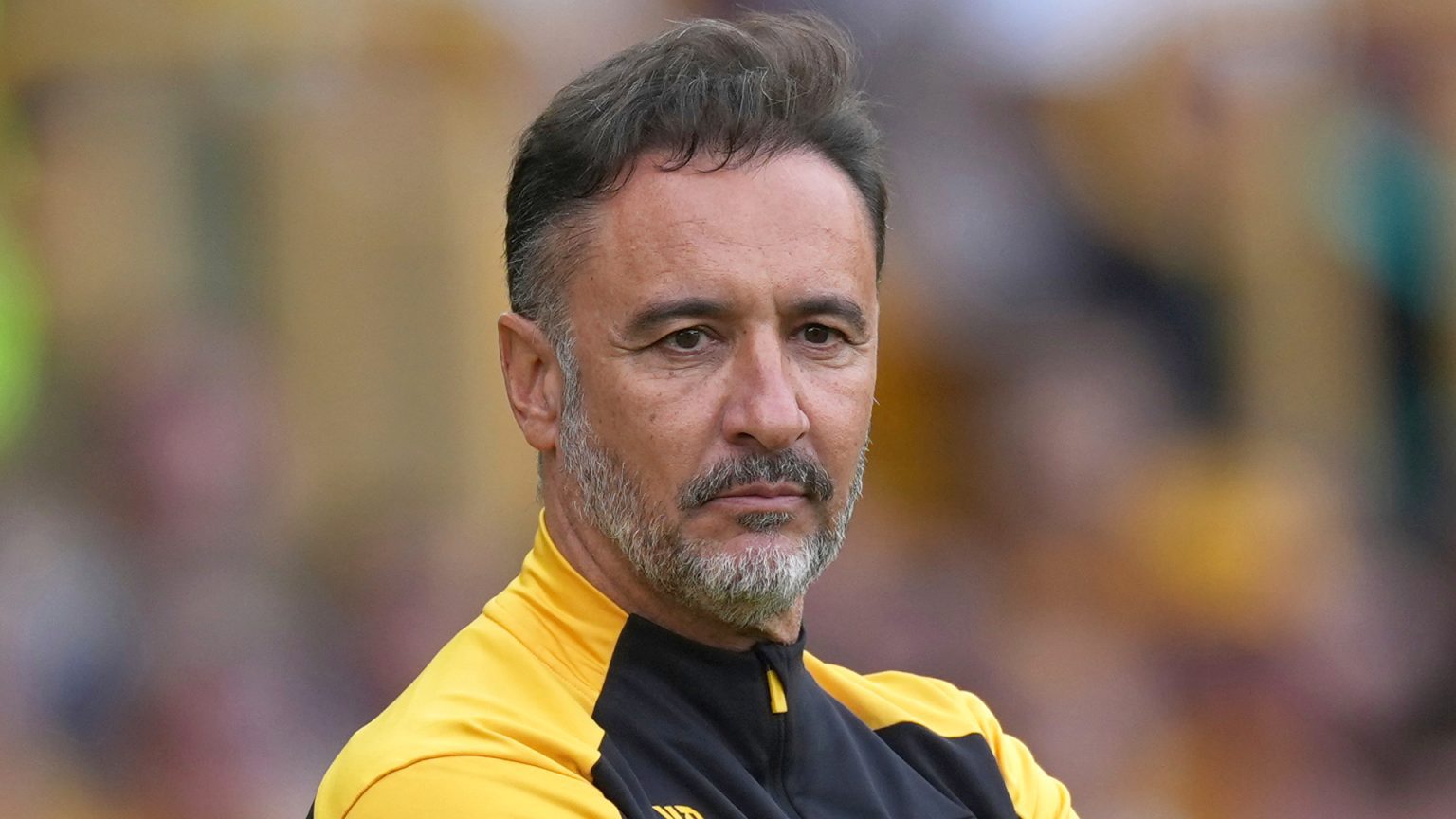 Premier League icon ‘applies to replace sacked Vitor Pereira’ at Wolves but former manager already in advanced talks