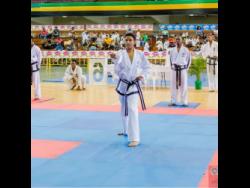 Senior fighters hail late-bloomer Bowen | Sports