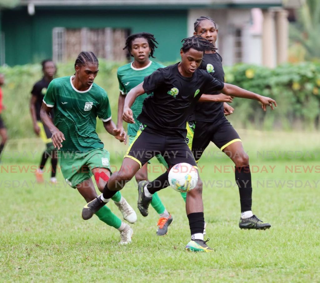 Signal Hill drub Trinity East 9-1, keep SSFL title hopes alive