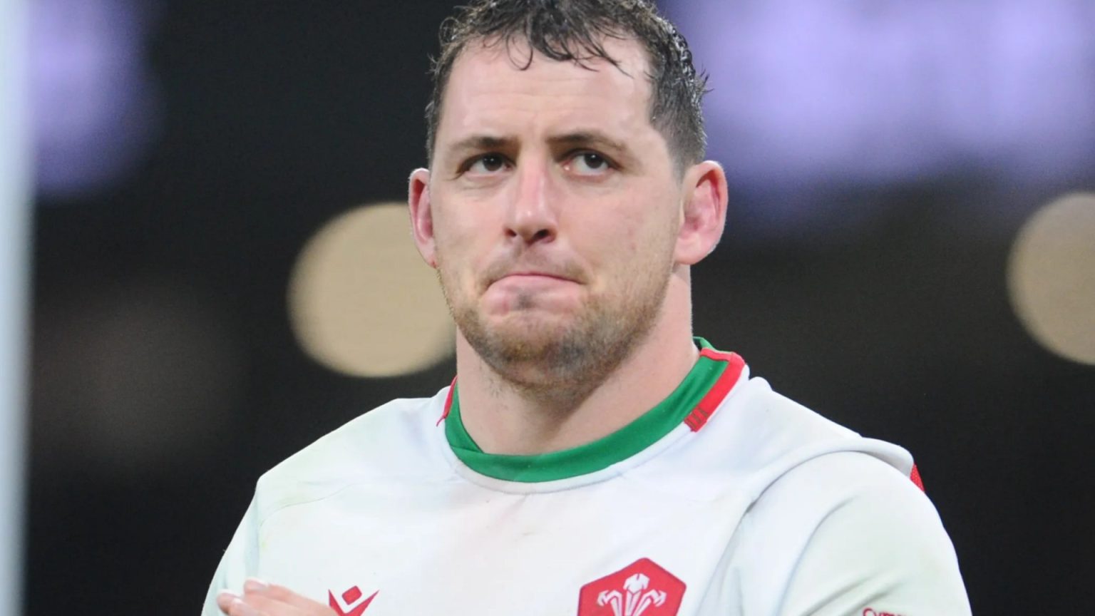 Virgin Media forced to issue embarrassing apology after TV blunder called Wales star a ‘w****’