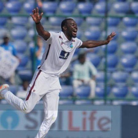 Late strikes by NZ overshadow brave effort by WI bowlers