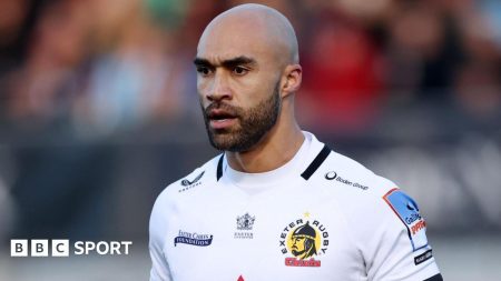 Olly Woodburn: Exeter back’s versatility impressing boss Rob Baxter Olly Woodburn: Exeter back’s versatility impressing boss Rob Baxter