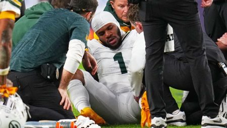 Source: Packers’ Micah Parsons believed to have torn ACL