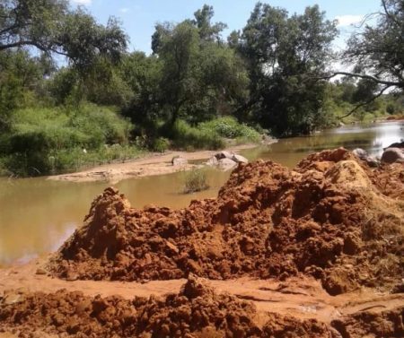 Unregulated mining sparks ‘environmental armageddon’ fears in Zimbabwe Unregulated mining sparks ‘environmental armageddon’ fears in Zimbabwe