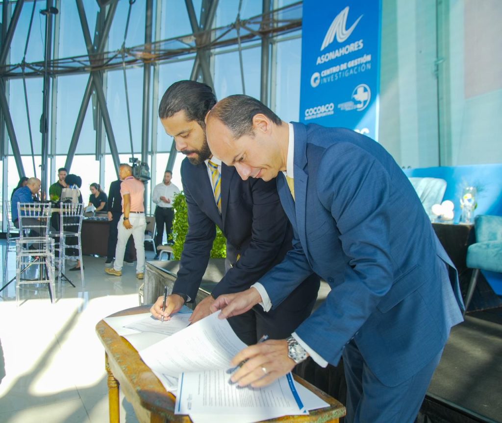 ADOTURD and Médico Express Sign Strategic Alliance to Combine Sports Tourism and World-Class Healthcare in the Dominican Republic