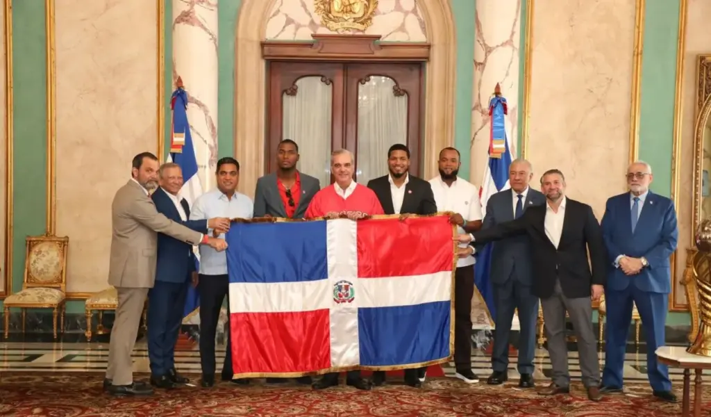 Abinader hands national flag to Leones del Escogido for 2026 Caribbean Series