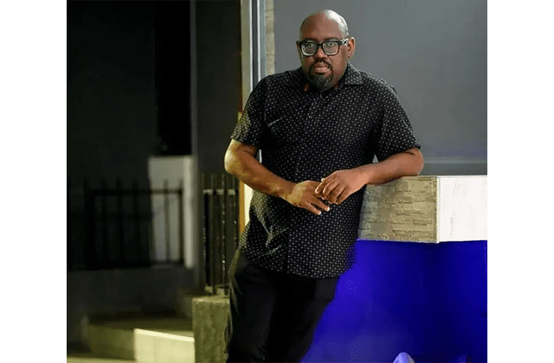 Award-winning sports journalist Donald Oliver passes away Award-winning sports journalist Donald Oliver passes away