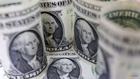 Dollar gains, traders shake off Venezuela to focus on US data flurry Dollar gains, traders shake off Venezuela to focus on US data flurry