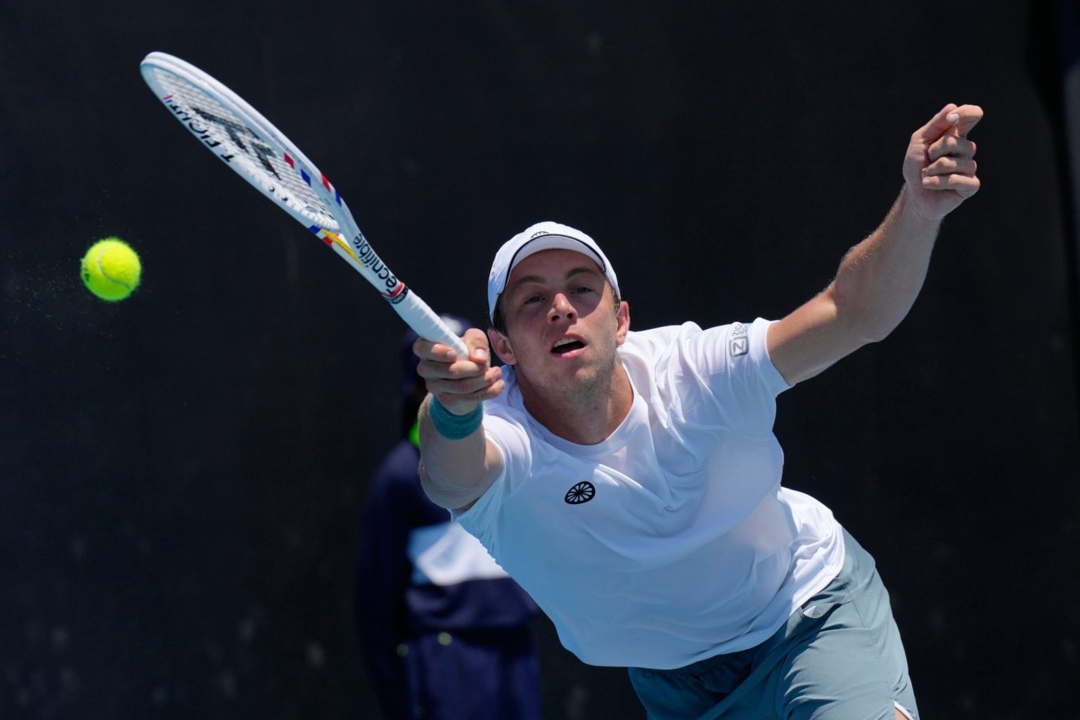 Griekspoor slumps to straight-sets defeat in Australian Open R1