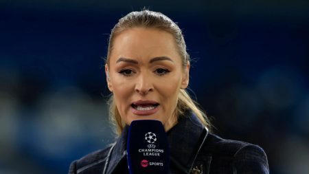 Laura Woods brands ex-Sky Sports host a ‘t***’ after ‘tribute’ to Gabby Logan’s Leeds legend dad Terry Yorath Laura Woods brands ex-Sky Sports host a ‘t***’ after ‘tribute’ to Gabby Logan’s Leeds legend dad Terry Yorath