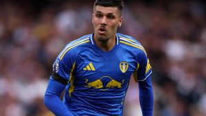 Leeds star Joel Piroe switches international allegiance