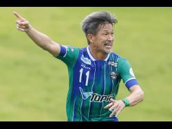 Life begins at 59 for football’s oldest professional | Sports