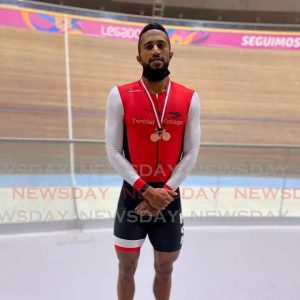 Njisane pedals to kierin gold in Canada