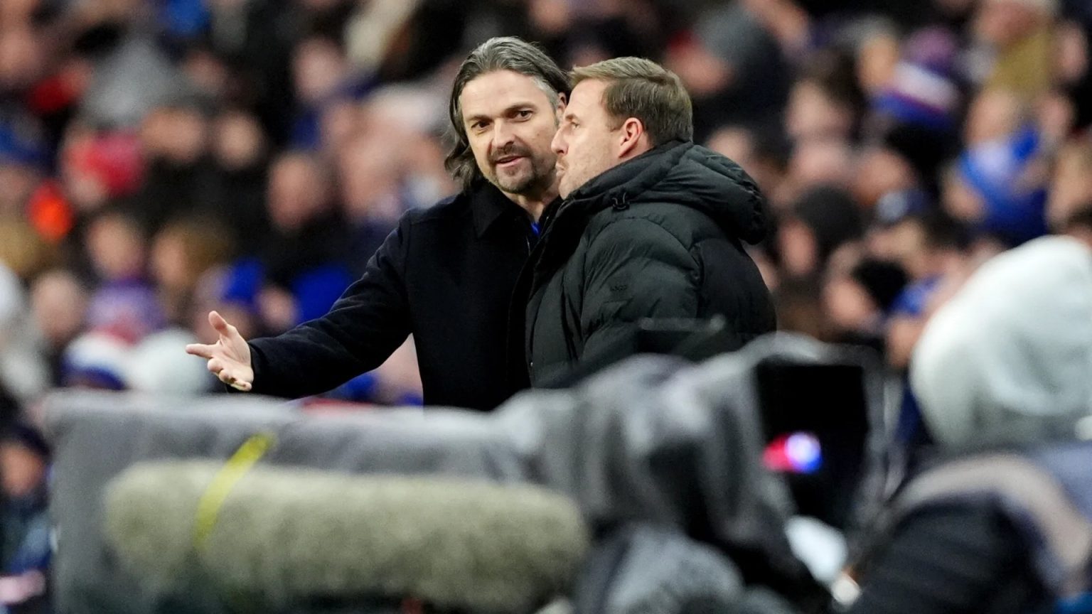 ‘Not a good look’ – Aberdeen chief spotted IN dugout alongside interim boss Peter Leven for Rangers clash at Ibrox