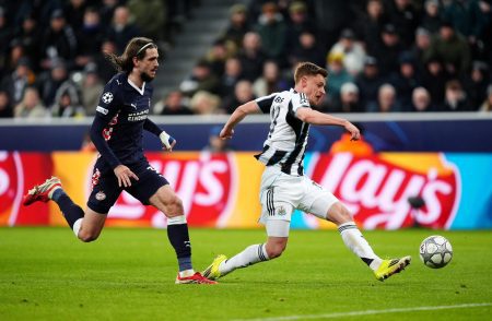 PSV’s CL hopes hanging by a thread after debacle in Newcastle PSV’s CL hopes hanging by a thread after debacle in Newcastle