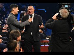 Roberto Carlos ‘fine’ after heart surgery in Brazil | Sports