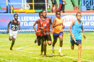 Barrouallie sweeps both All Leeward Relay titles