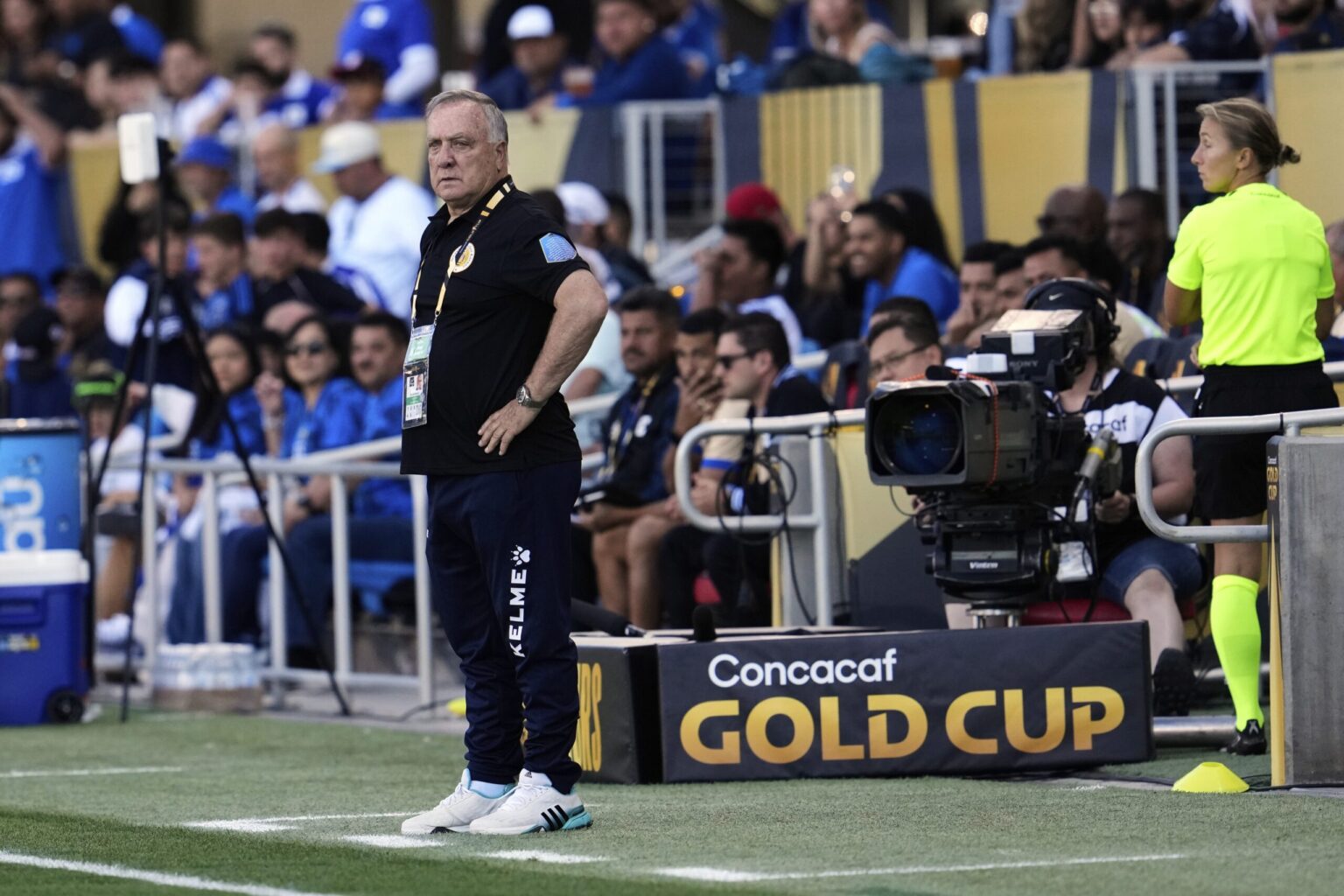 Dick Advocaat quits as Curaçao team boss: “Family comes first” Dick Advocaat quits as Curaçao team boss: “Family comes first”