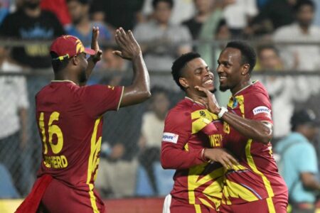 Hetmyer blasts 85 as West Indies pile up 254-6 against Zimbabwe Hetmyer blasts 85 as West Indies pile up 254-6 against Zimbabwe