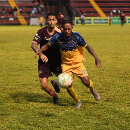 Racing blank 10-man Chapelton Maroons | Sports