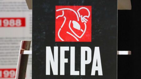 Source: Dolphins rank first, Steelers worst in NFLPA survey Source: Dolphins rank first, Steelers worst in NFLPA survey
