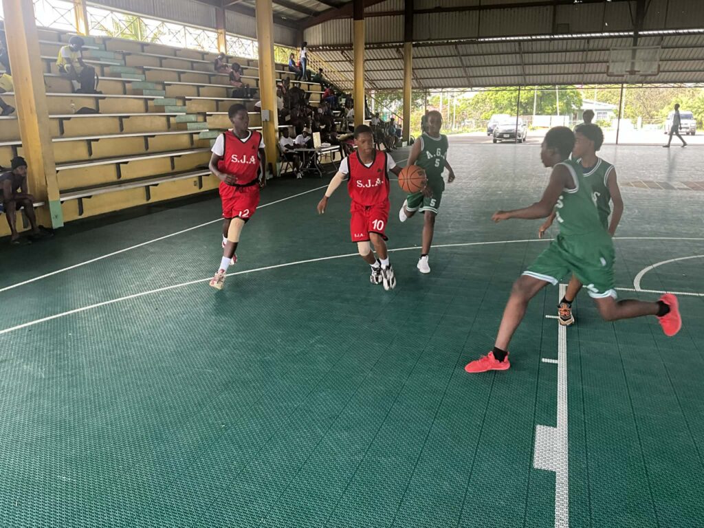 St Anthony’s edge St Mary’s in close encounter, PMS and AGS get comfortable wins in schools basketball St Anthony’s edge St Mary’s in close encounter, PMS and AGS get comfortable wins in schools basketball